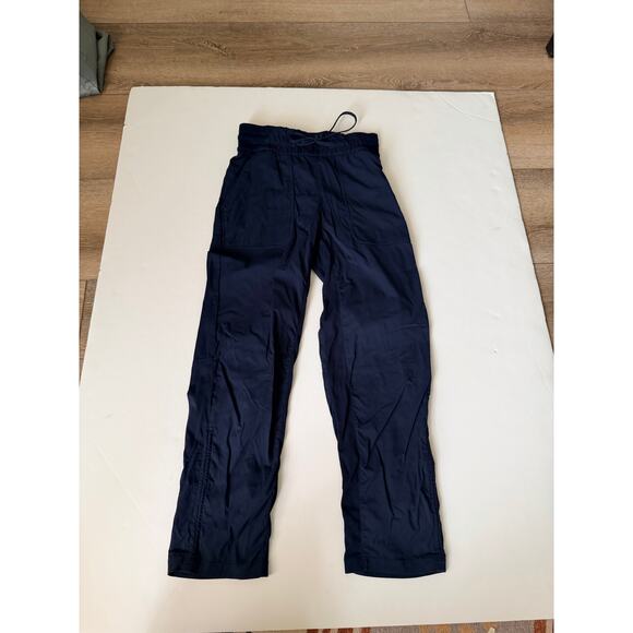 Lululemon Dance Studio Mid-Rise Cropped Pant Navy Size 0 - Picture 3 of 12